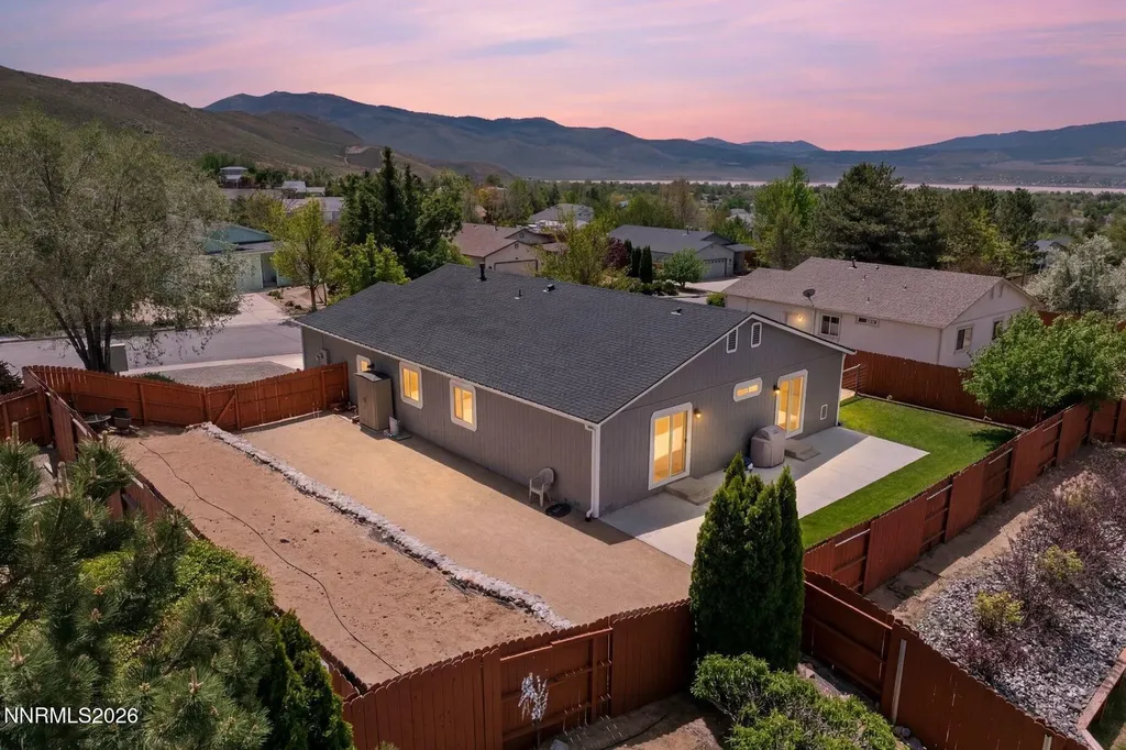 17235 Aquamarine Reno NV 89508