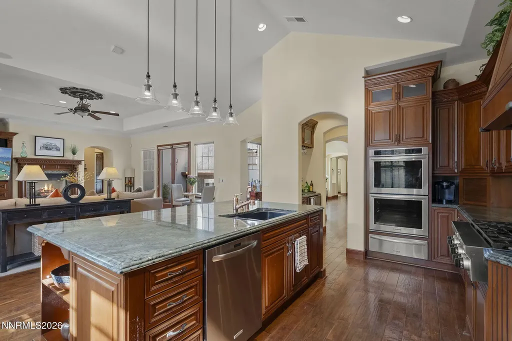 16885 Delacroix Reno NV 89511