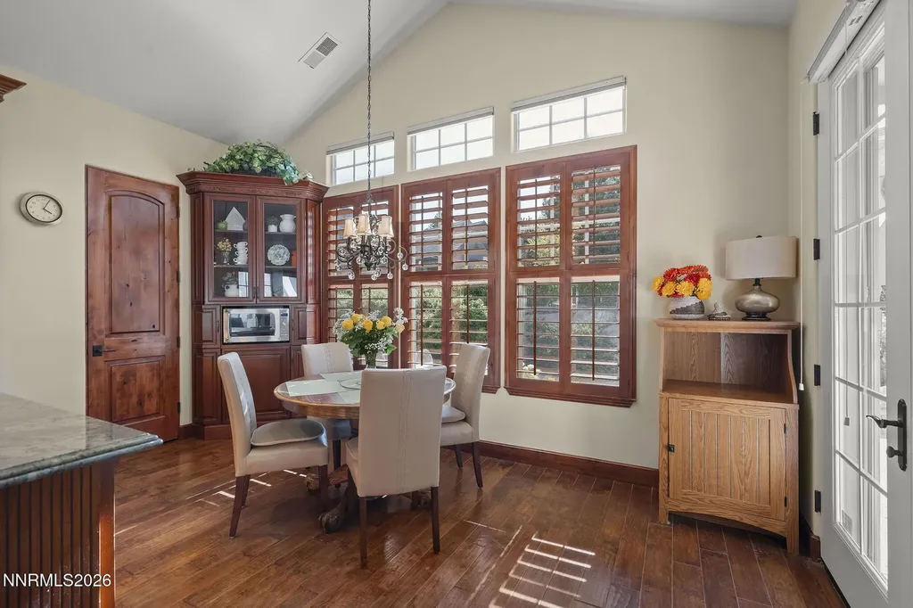 16885 Delacroix Reno NV 89511