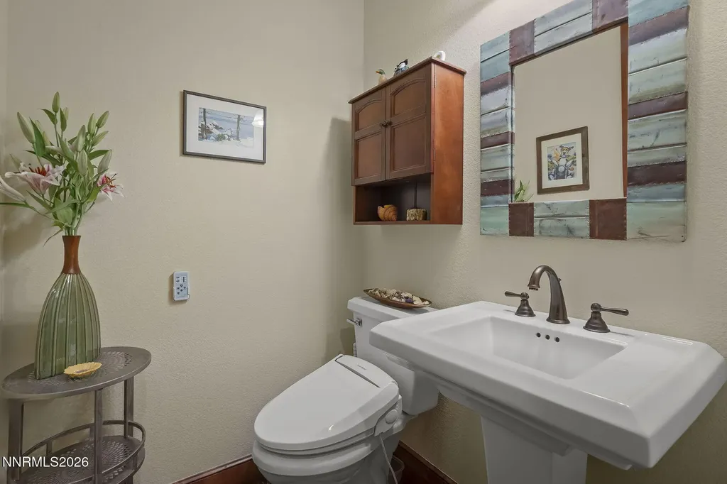 16885 Delacroix Reno NV 89511