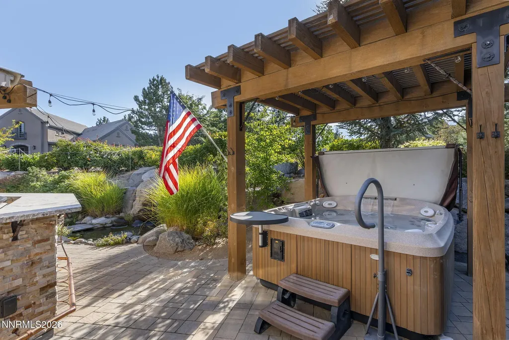16885 Delacroix Reno NV 89511