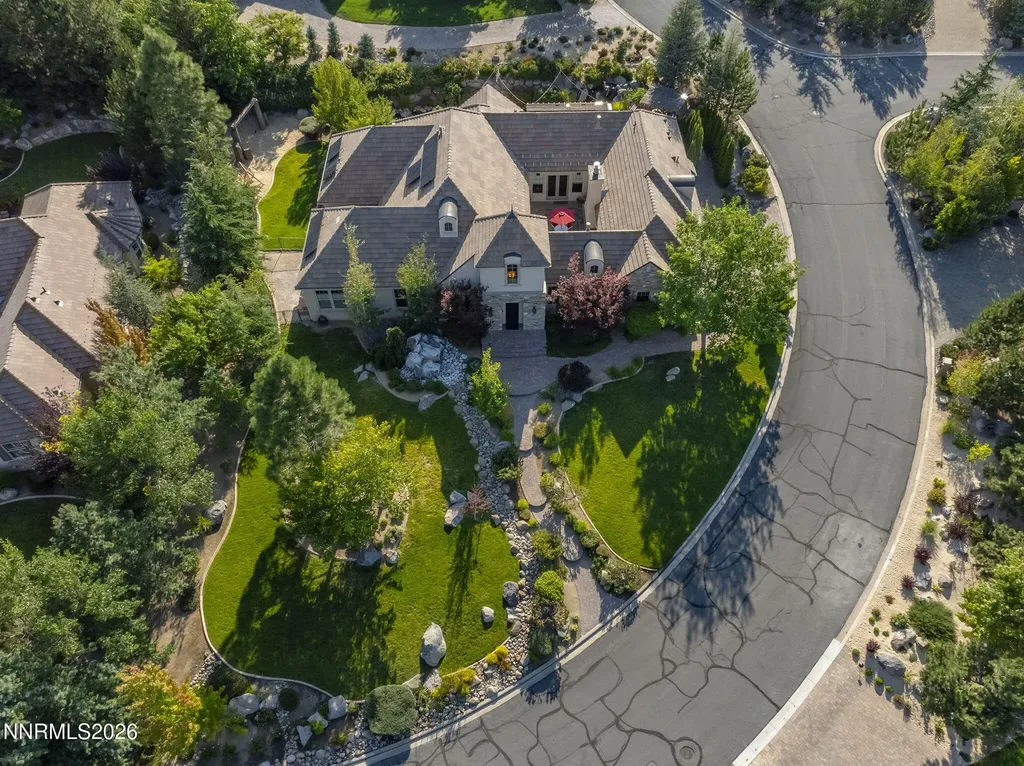 16885 Delacroix Reno NV 89511