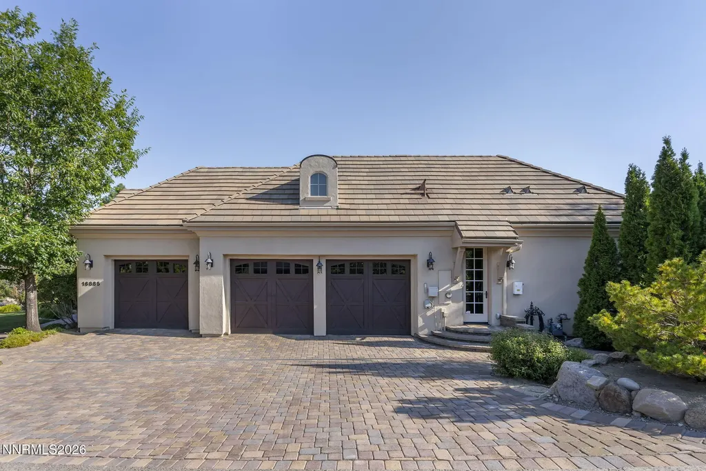 16885 Delacroix Reno NV 89511