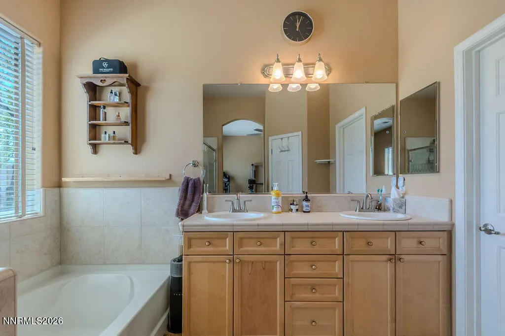 1513 Riverpark Dayton NV 89403
