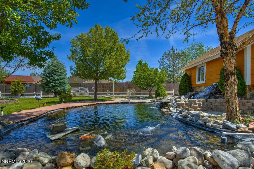 1513 Riverpark Dayton NV 89403