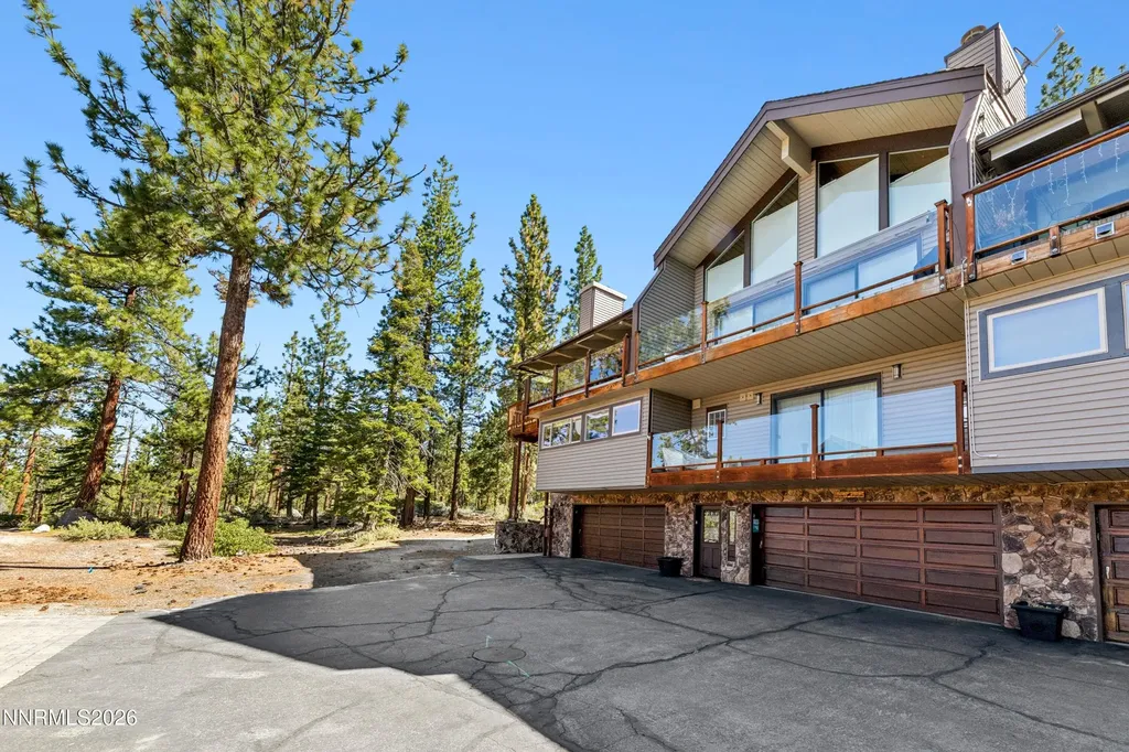 121 Holly Stateline NV 89449