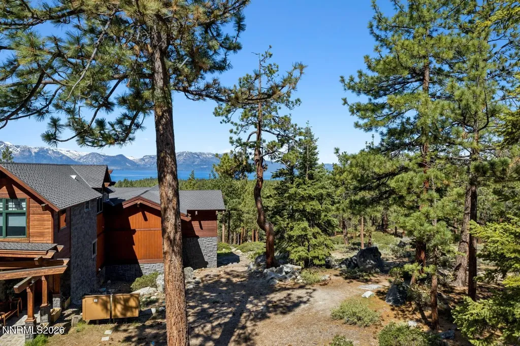121 Holly Stateline NV 89449