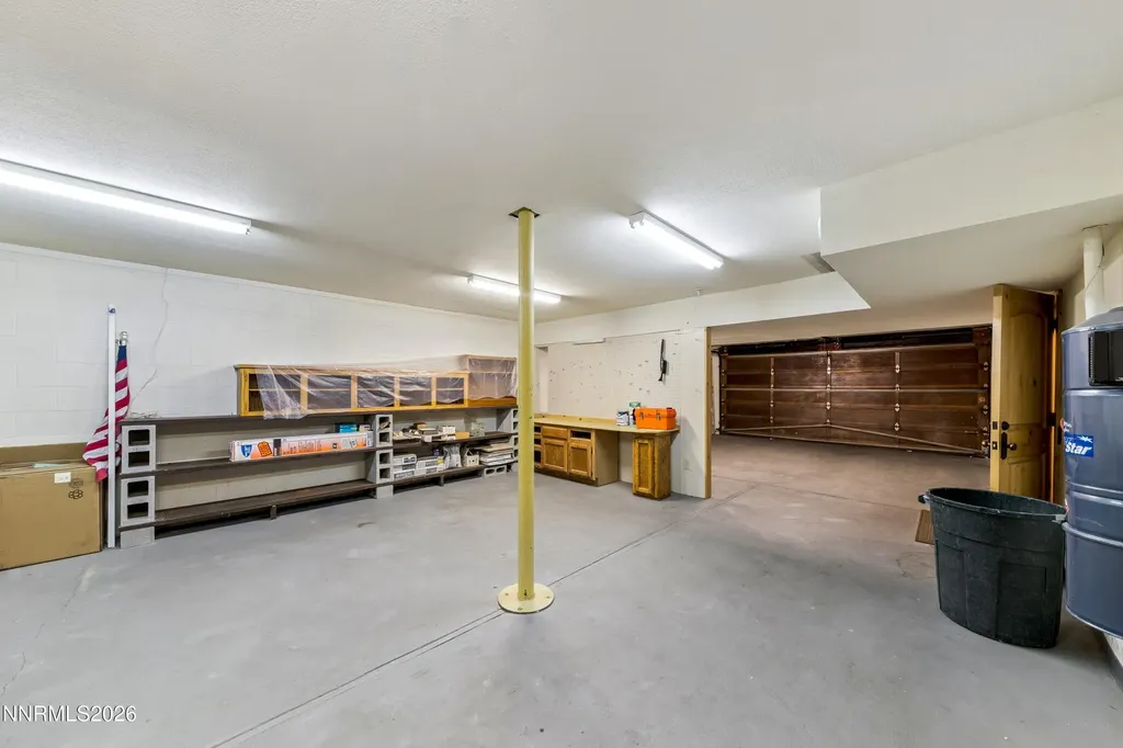 121 Holly Stateline NV 89449