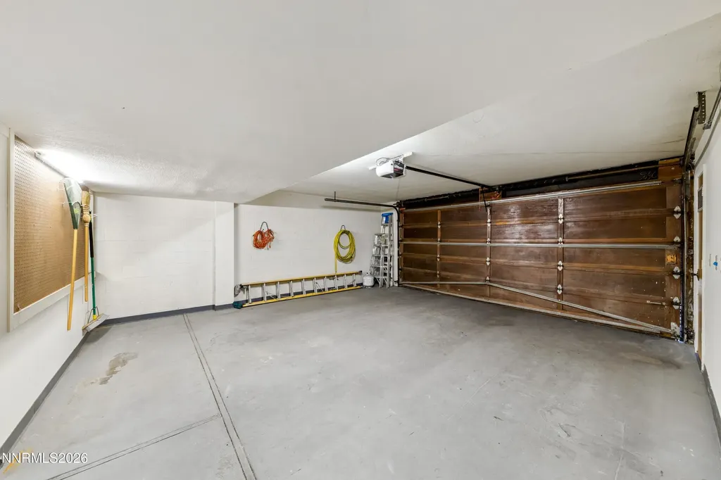 121 Holly Stateline NV 89449
