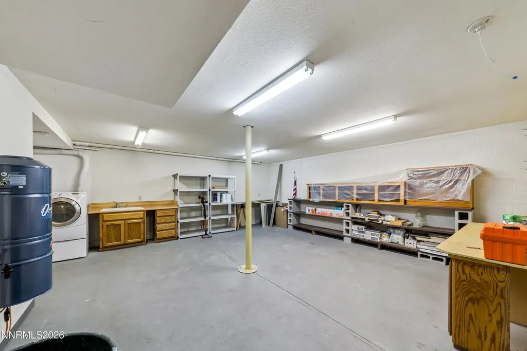 121 Holly Stateline NV 89449