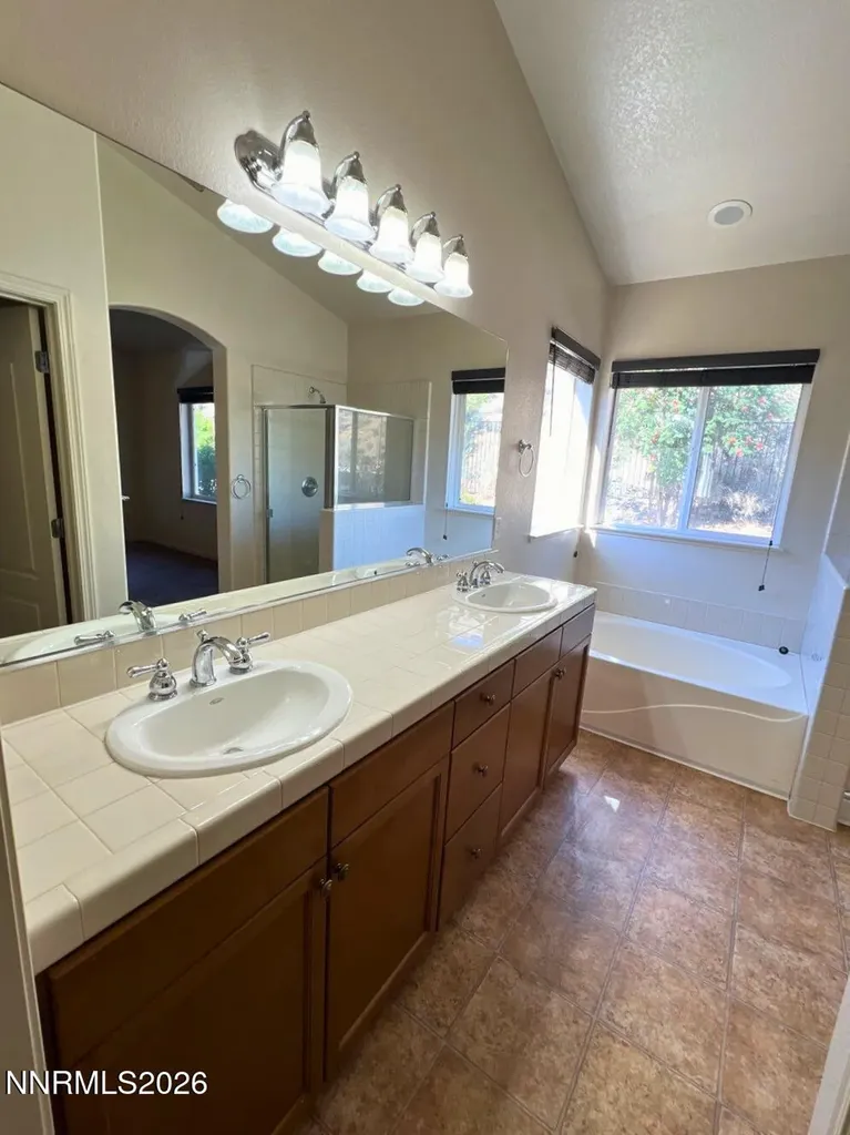 7169 Beacon Reno NV 89506