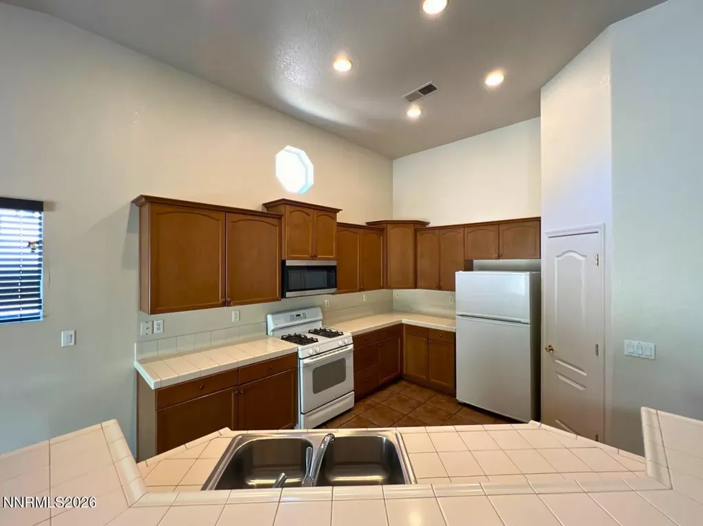 7169 Beacon Reno NV 89506