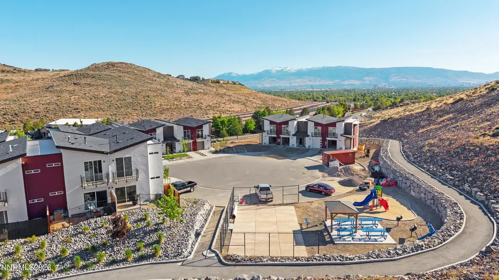 2460 Tecumseh Sparks NV 89436