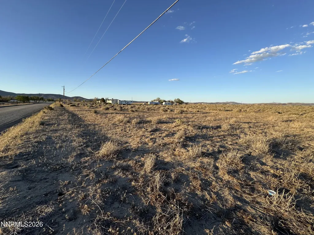 4430 Deodar Silver Springs NV 89429