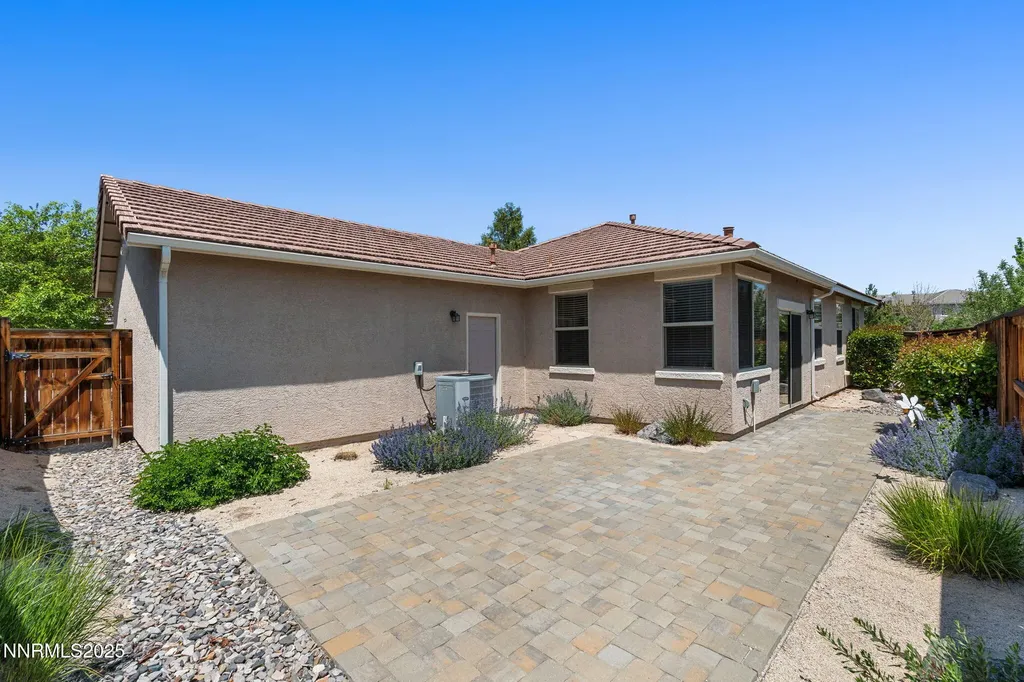 469 Sand Crane Sparks NV 89436