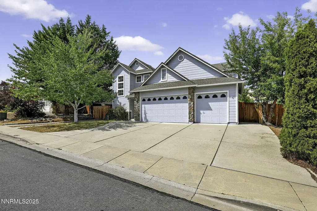 3181 Sky Country Reno NV 89503