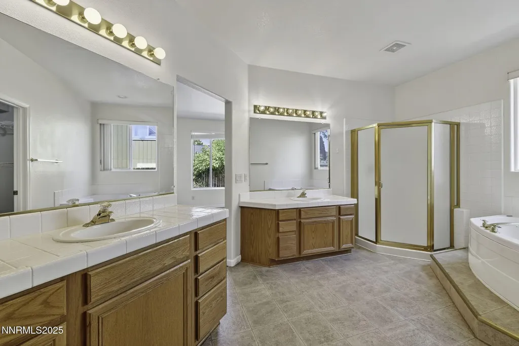 3181 Sky Country Reno NV 89503