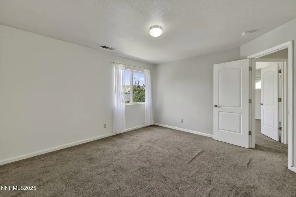 3181 Sky Country Reno NV 89503