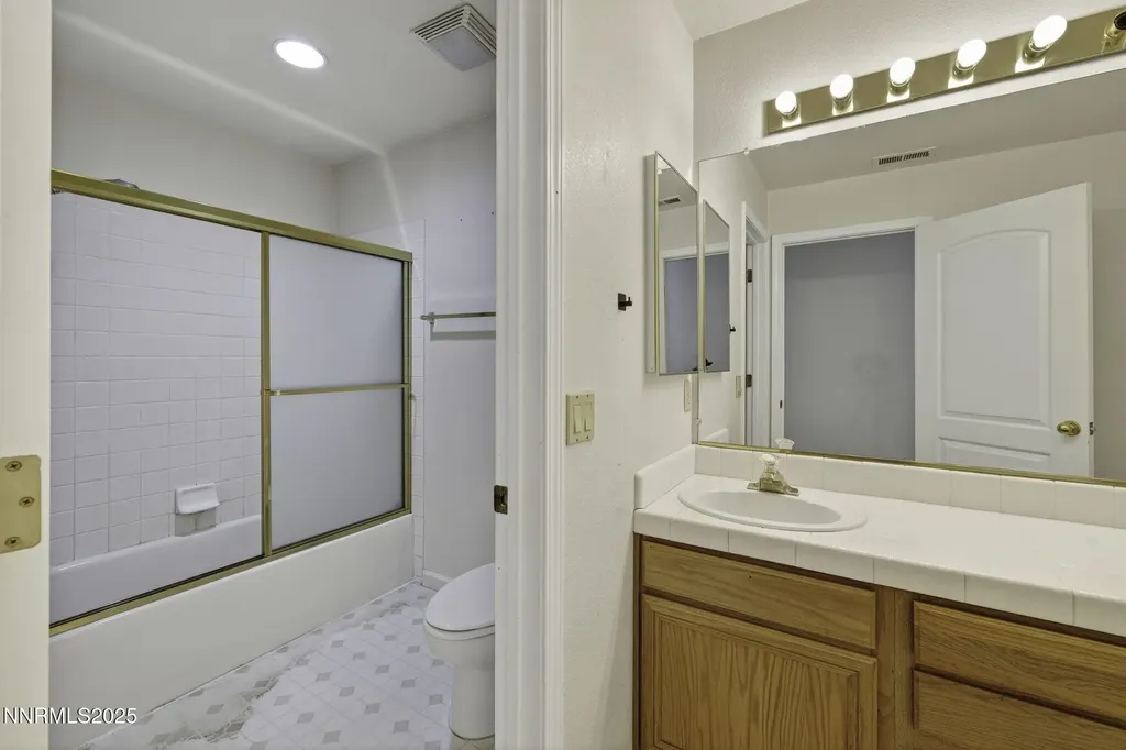 3181 Sky Country Reno NV 89503