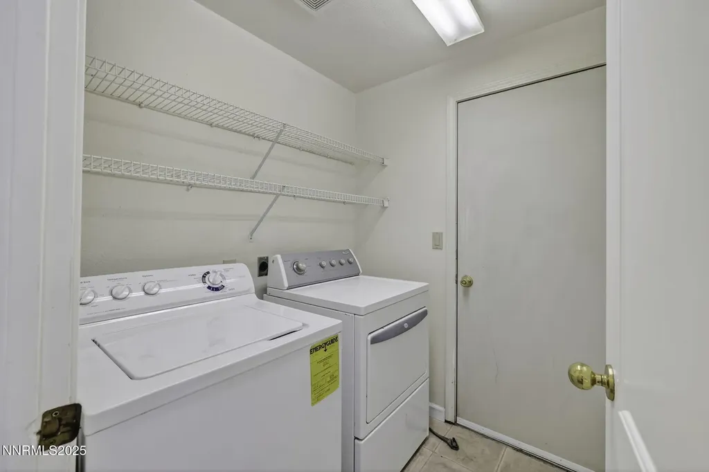 3181 Sky Country Reno NV 89503