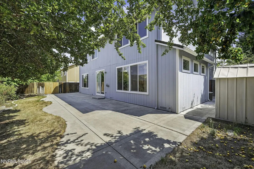 3181 Sky Country Reno NV 89503
