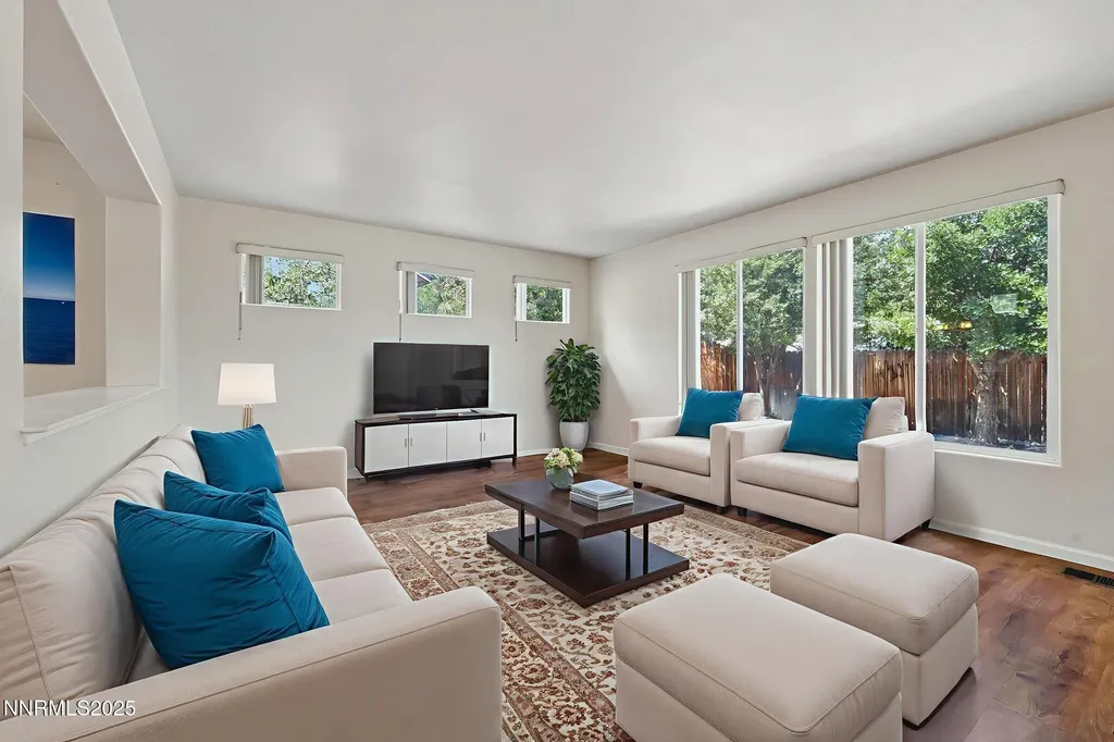 3181 Sky Country Reno NV 89503