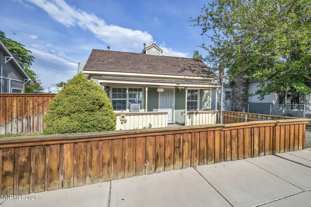 534 13th Sparks NV 89431