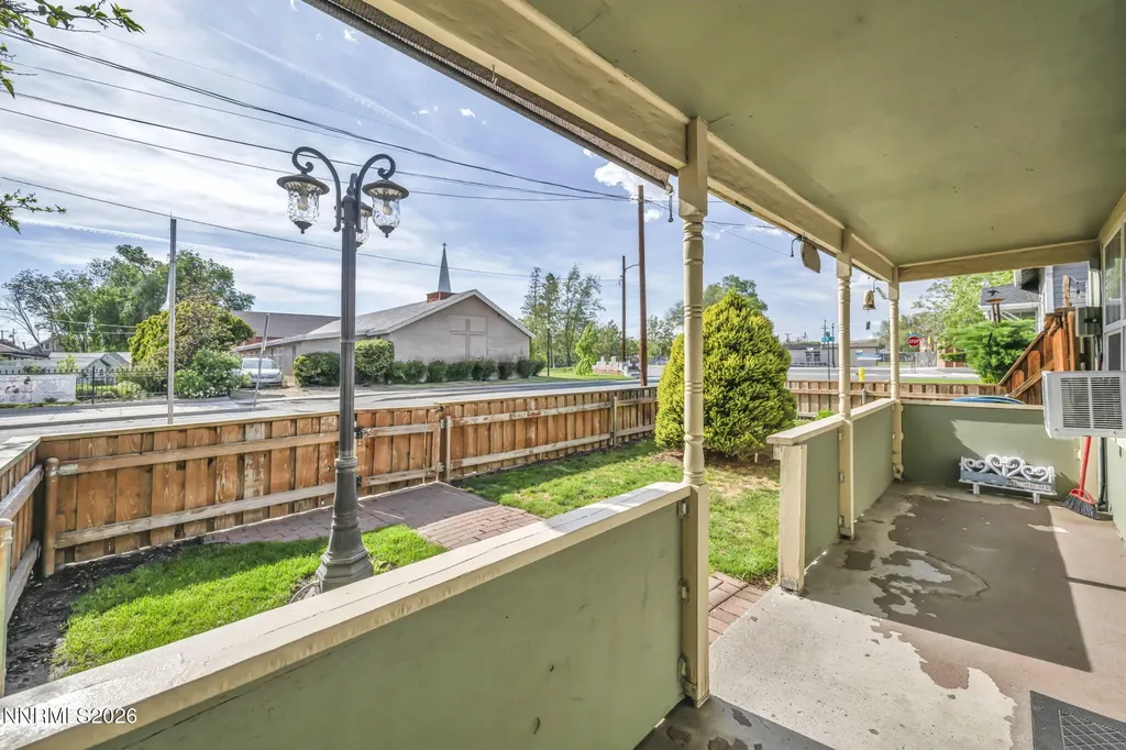 534 13th Sparks NV 89431