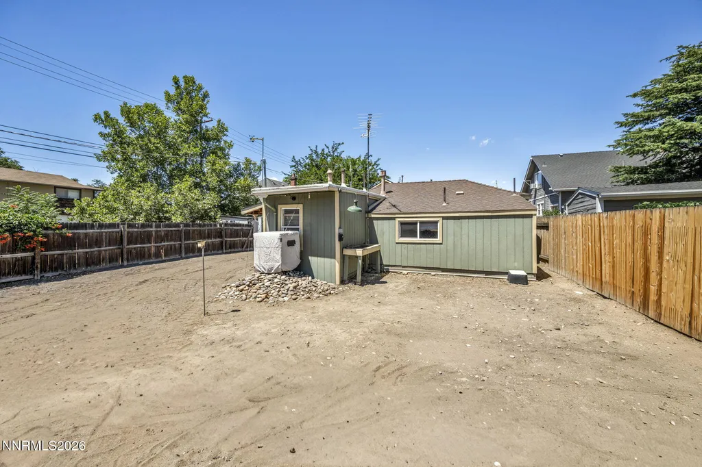 534 13th Sparks NV 89431