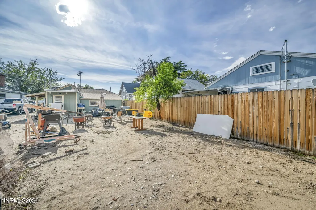 534 13th Sparks NV 89431
