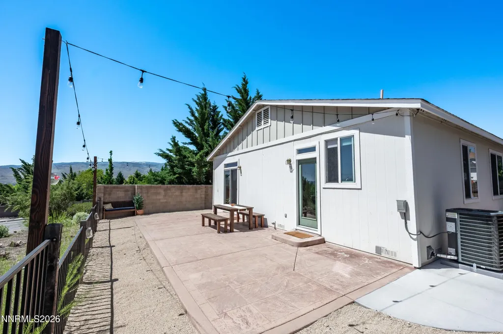 2100 Sapphire Ridge Reno NV 89523