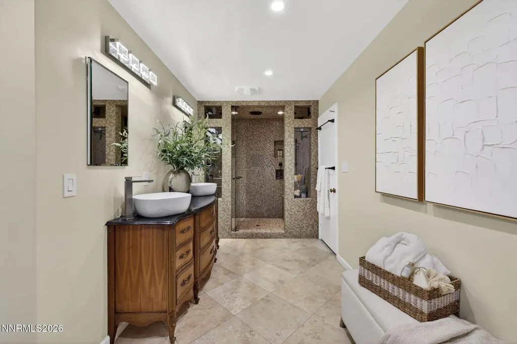 2000 Manzanita Reno NV 89509