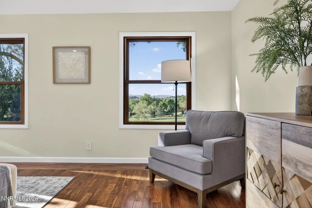 2000 Manzanita Reno NV 89509