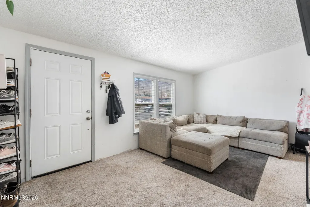 87 Rose Peak Dayton NV 89403