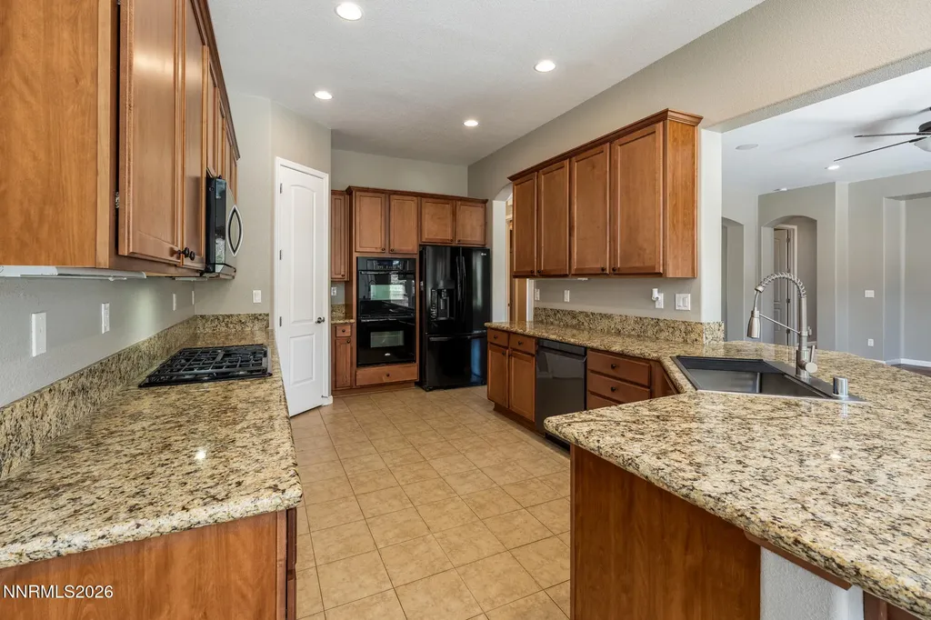 7839 Orange Plains Sparks NV 89436