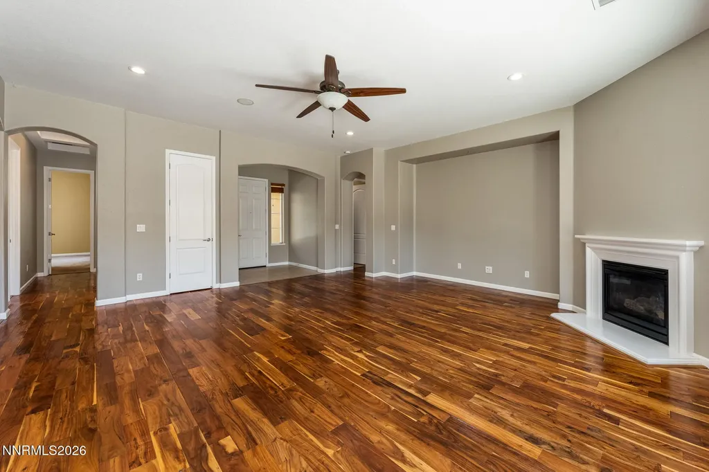 7839 Orange Plains Sparks NV 89436