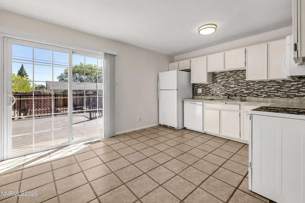 3280 Sandra Reno NV 89503