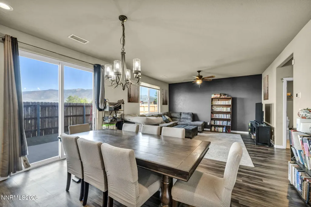 334 Granite Dayton NV 89403