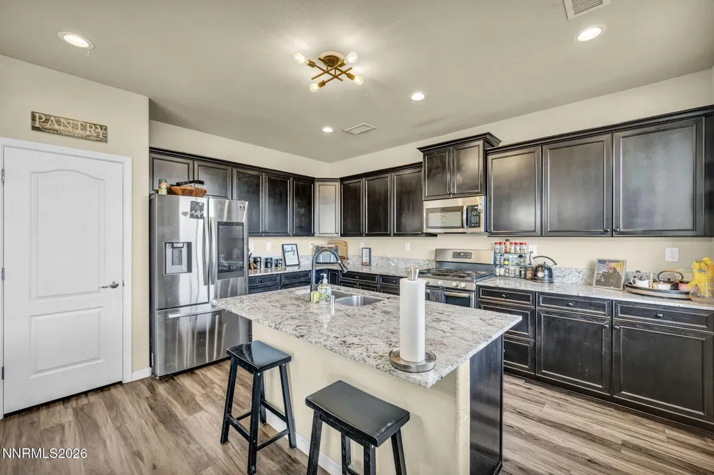 334 Granite Dayton NV 89403