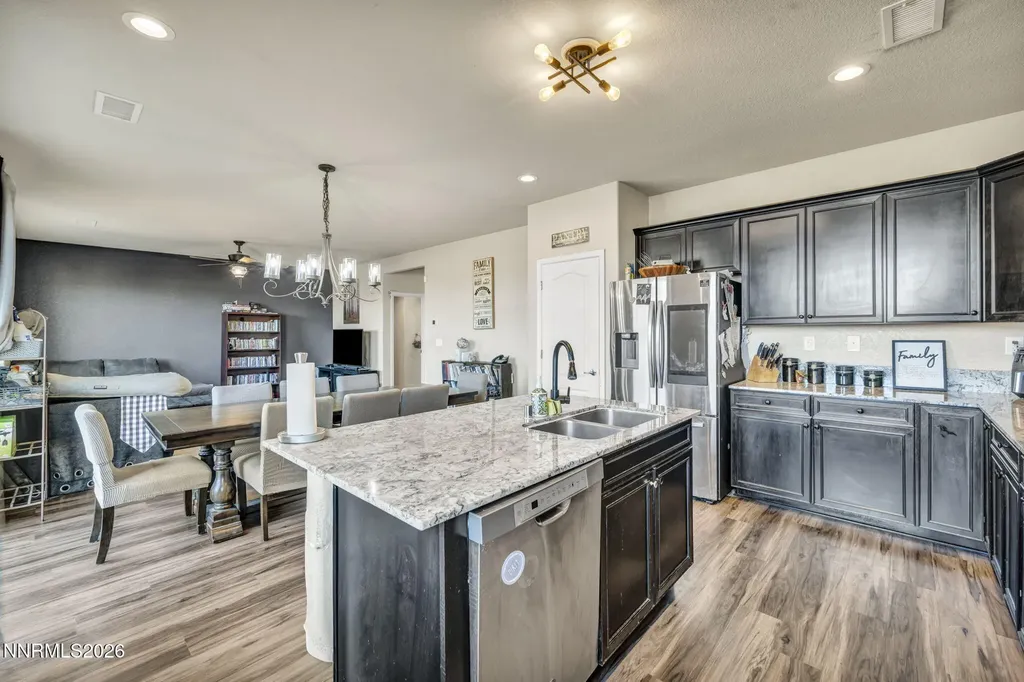 334 Granite Dayton NV 89403