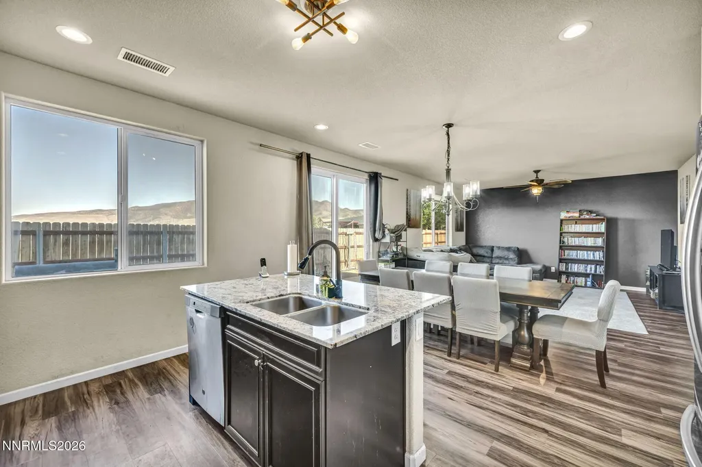 334 Granite Dayton NV 89403