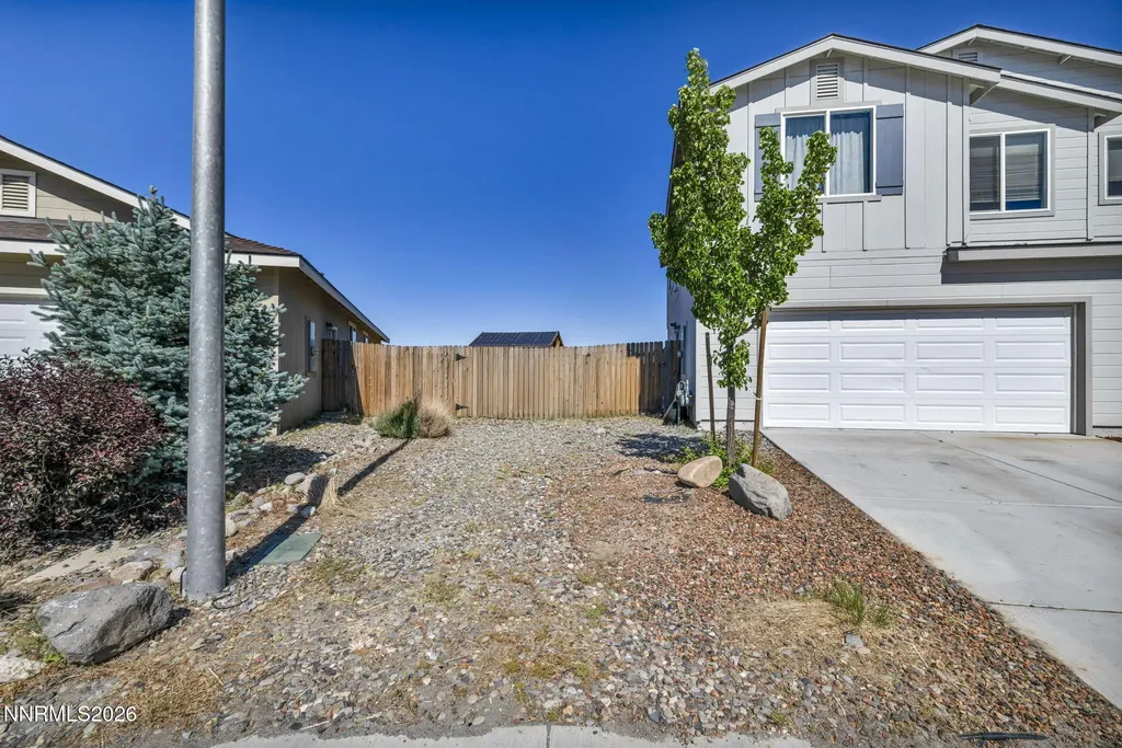 334 Granite Dayton NV 89403