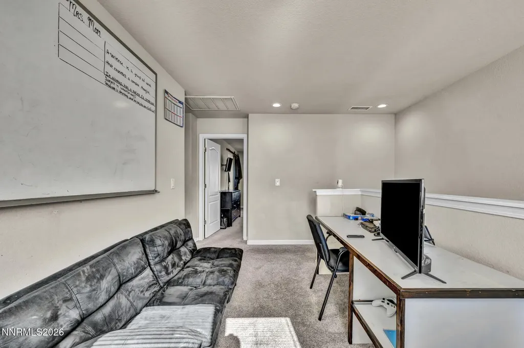 334 Granite Dayton NV 89403