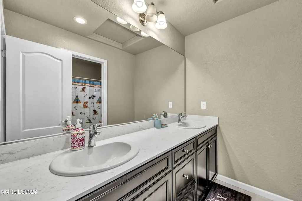 334 Granite Dayton NV 89403