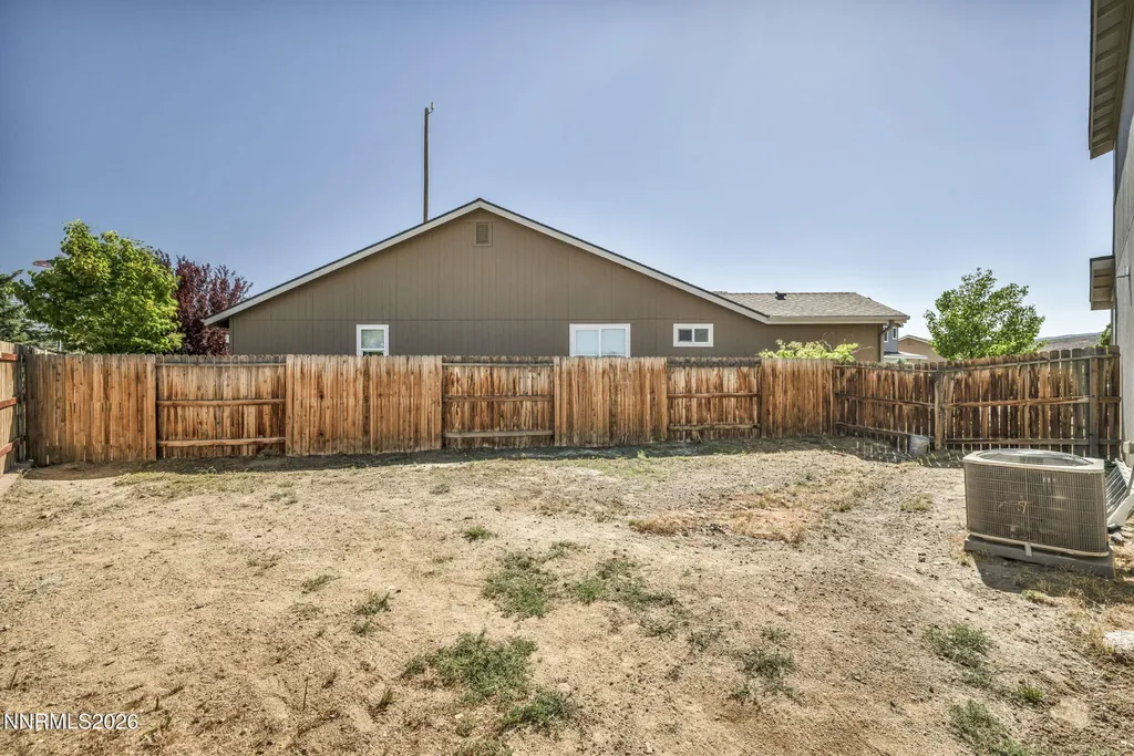 334 Granite Dayton NV 89403