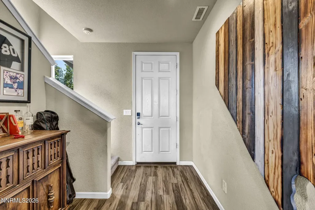 334 Granite Dayton NV 89403