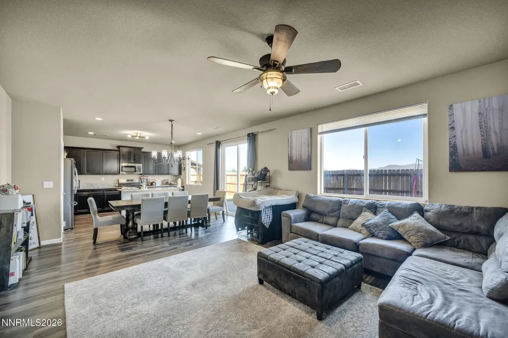 334 Granite Dayton NV 89403
