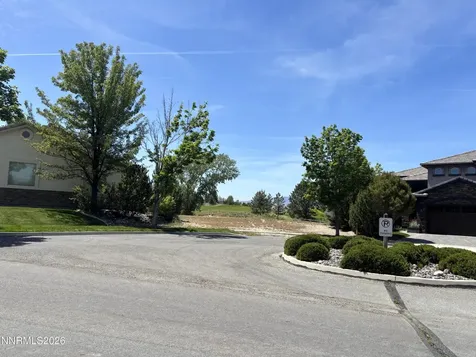 6393 Rey Del Sierra Sparks NV 89436