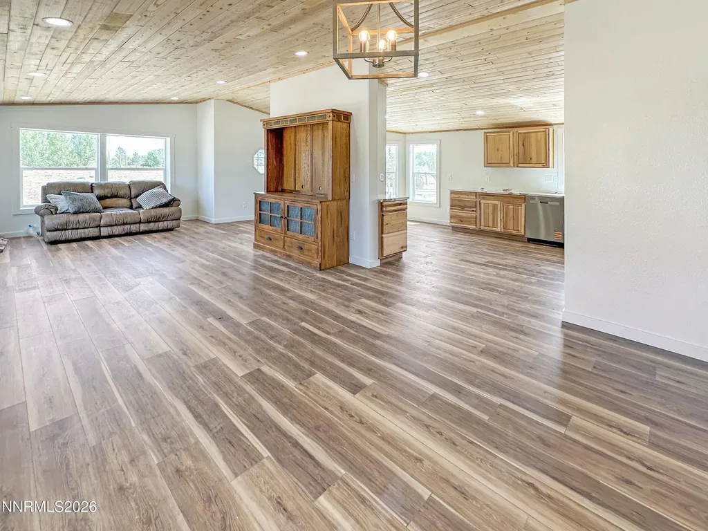 7420 Sunset Winnemucca NV 89445