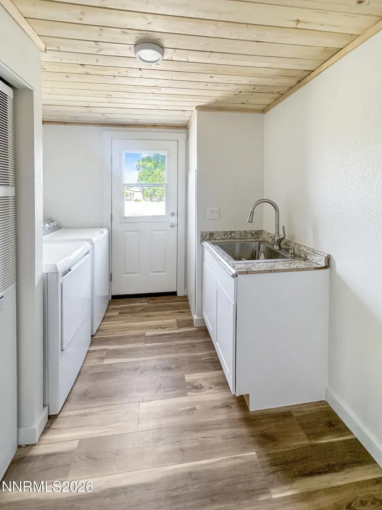 7420 Sunset Winnemucca NV 89445